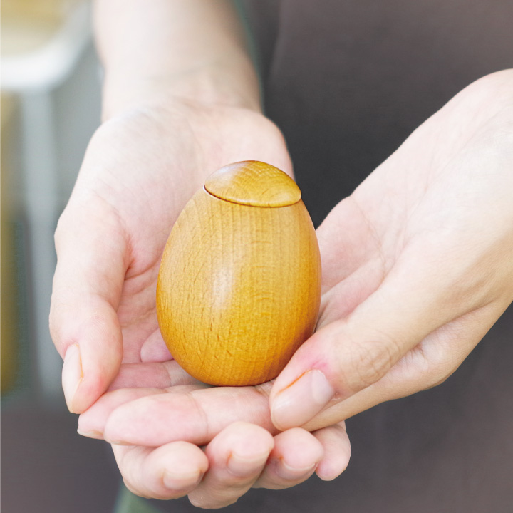 かわいい卵型の線香差し