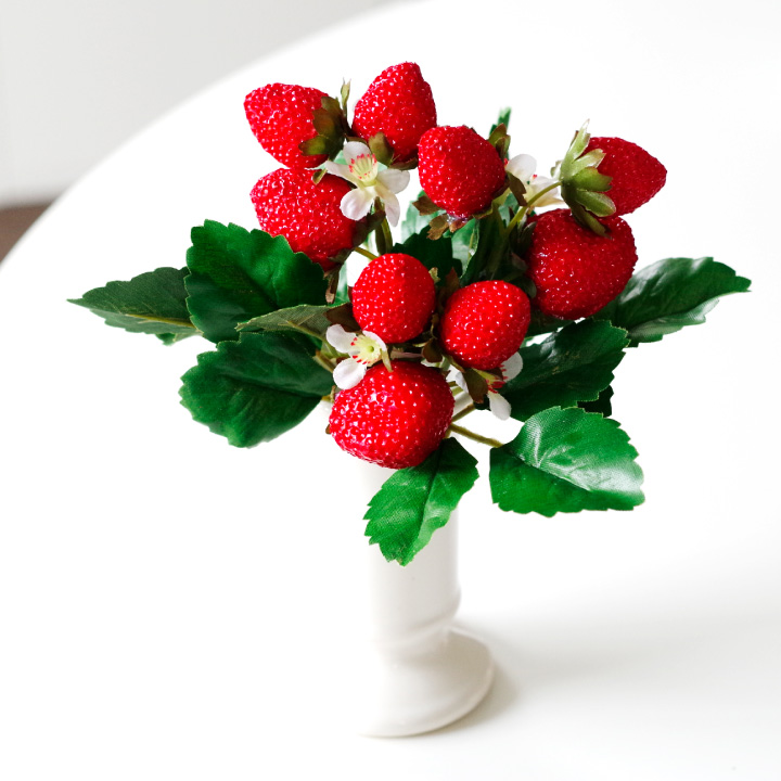 ペットの供養にぴったりのミニ花びん