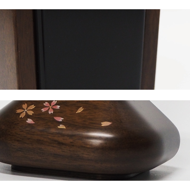 ひらひらと舞う桜を蒔絵で描いたシンプルで上品なお位牌「葵 呂色 黒」