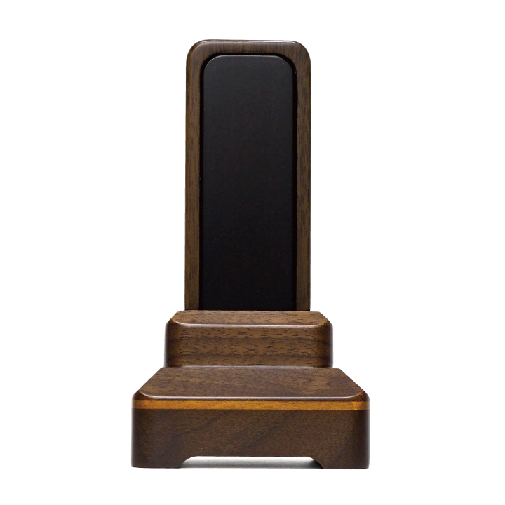 黒檀、紫檀、屋久杉の3種の高級木材とウォールナット(くるみ材)を使用した美しいお位牌「常葉」