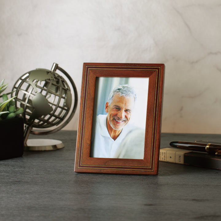 手元供養に最適な写真立てと遺骨カプセル（ミニ骨壷）のセット