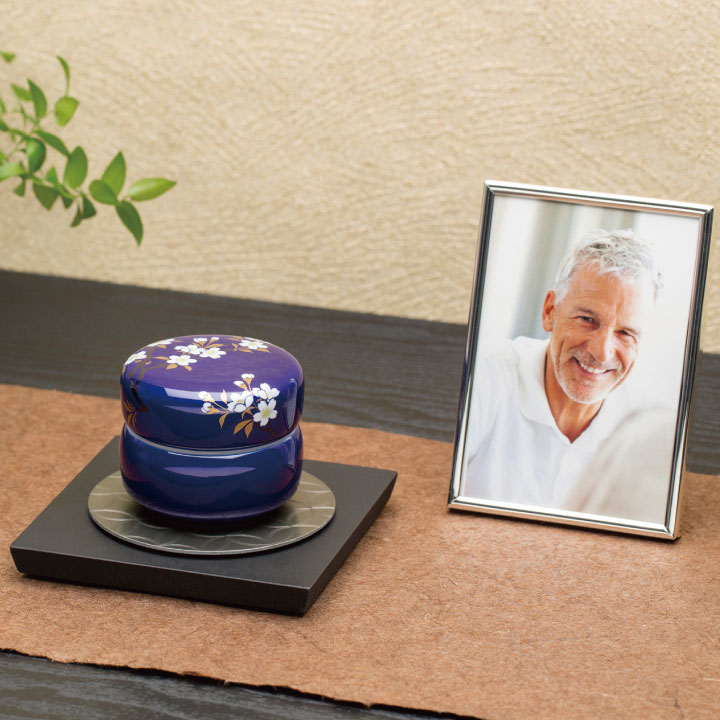 ささやかな供養に最適の供養台（置き場所）